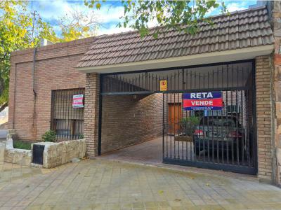 Casas Venta San Juan Venta. Casa Esquina En Barrio Del Bono. Reta Martilleros.