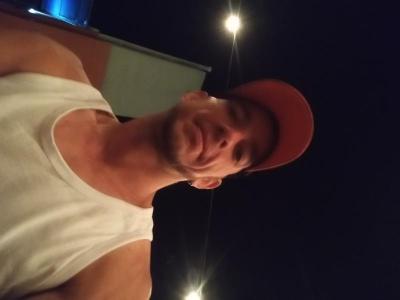 Busqueda de Trabajo  Busco trabajo con carnet profesional y certificado de antecedentes