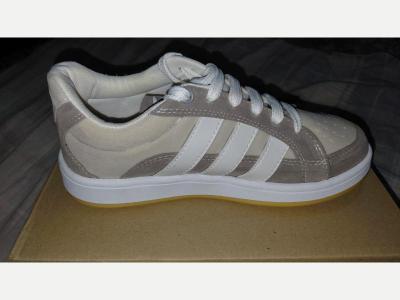 Zapatos y Calzados Zapatillas Nuevas Unisex, N�40. 