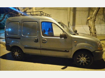 Camionetas y Utilitarios  Renault Kangoo 2000