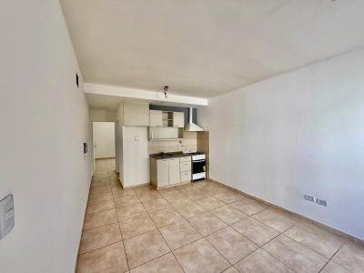 Departamentos Alquiler San Juan Alquiler. Departamento 1 Dormitorio Con Cochera En Rivadavia. Reta Martilleros.