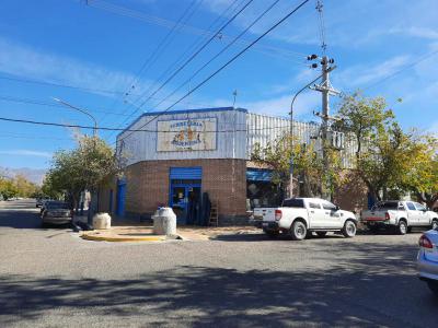 Locales Comerciales Alquiler San Juan alquilo gran saln comercial en el corazn de Pocito