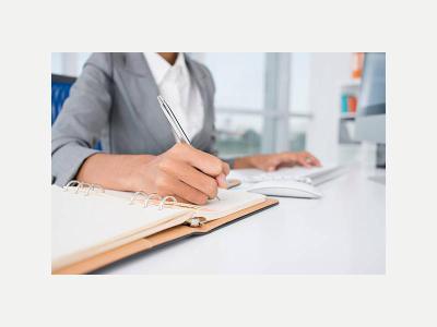  Asistente/secretaria 