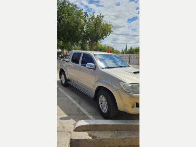 Toyota  Hilux 2WD 2013 Usado