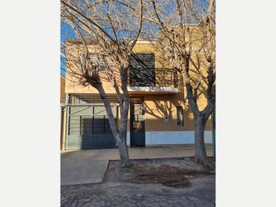 Departamentos Compra Venta San Juan D�plex en alquiler en Rivadavia | 3 dormitorios y cochera para 2 veh�culos