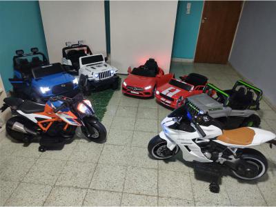 Juguetes Autitos a bater�a a control remoto 