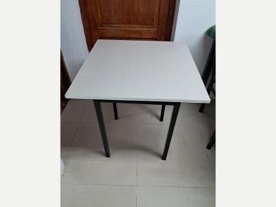Muebles Antiguedades Mesa Cuadrada Reforzada ? Estructura De Metal Y Tapa De Melamina Gris 